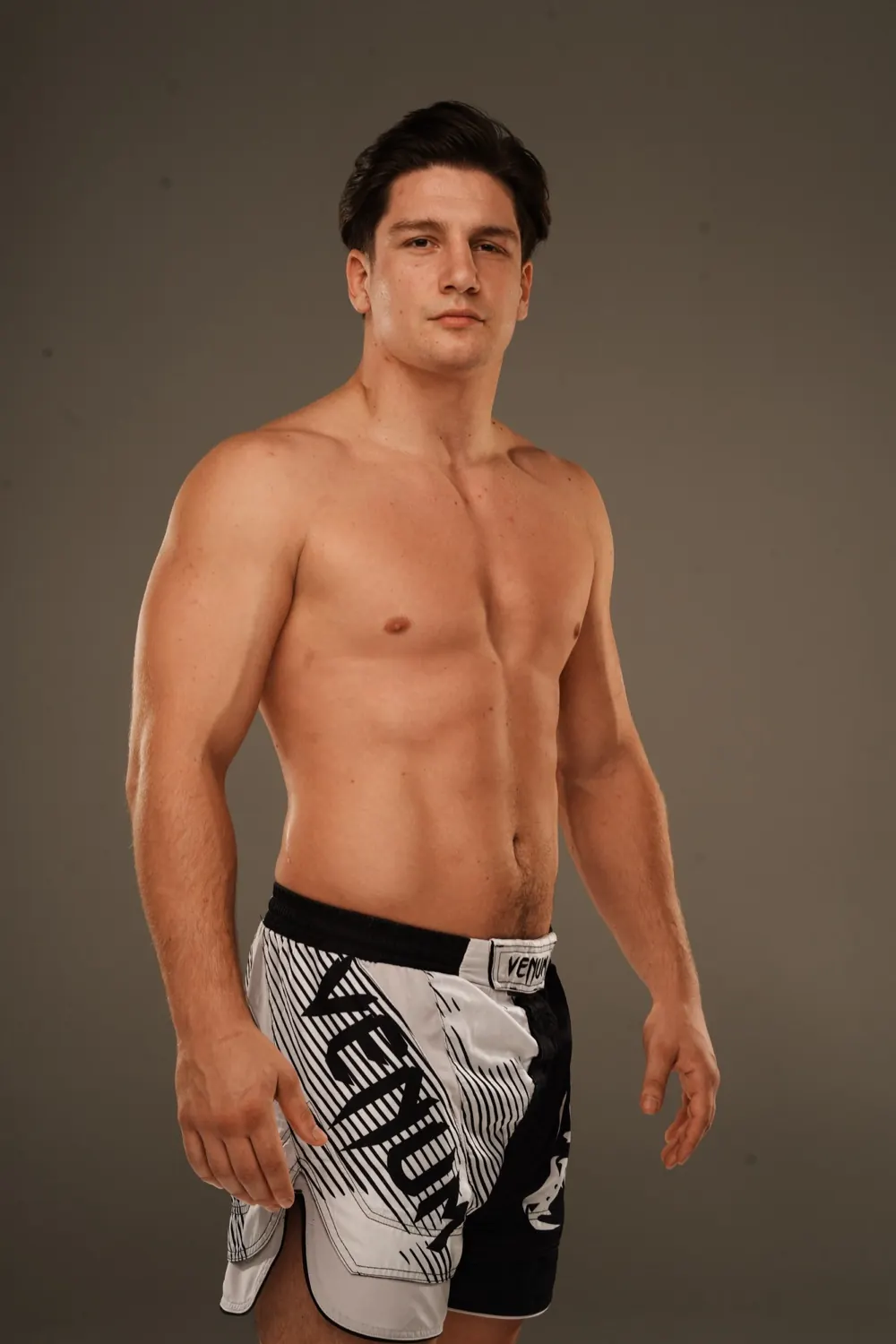Papp Lajos – Laja The Legend – stúdióportré MMA-nadrágban